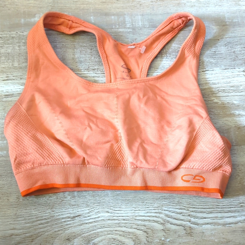 Bra without pads